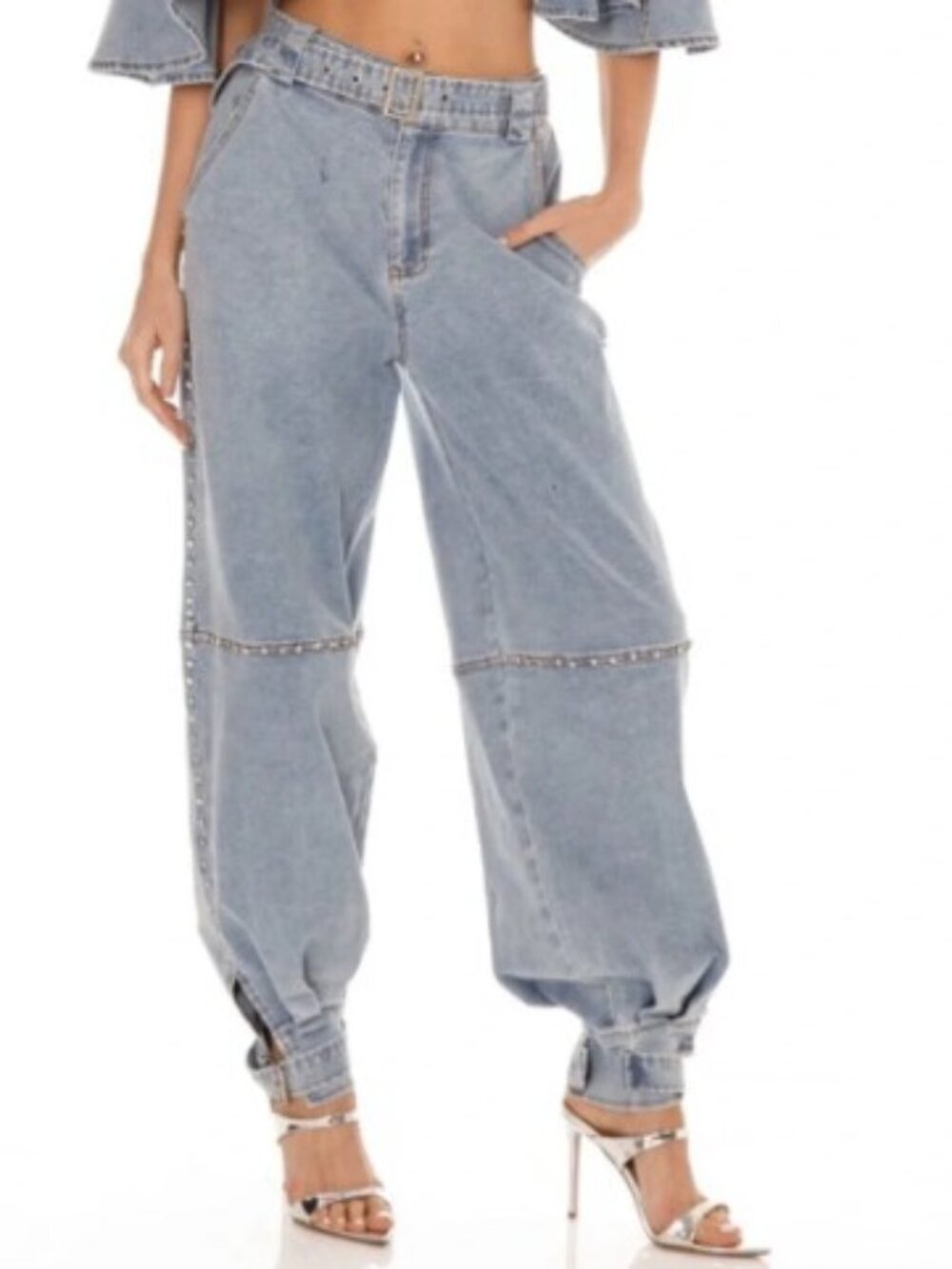 G17. Light Wash Denim Jogger Jeans with Rhinestone Detail - Picture 3 of 3